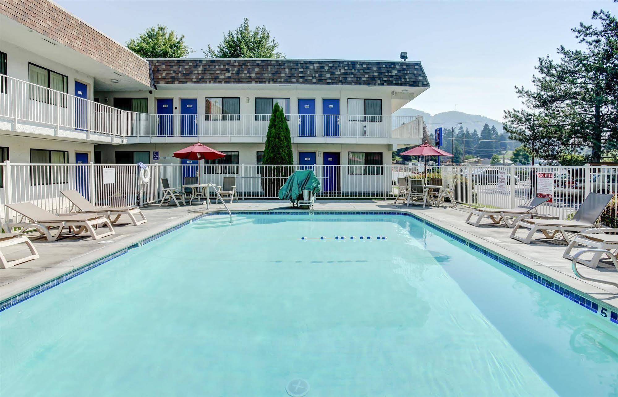 Motel 6-Grants Pass, Or エクステリア 写真